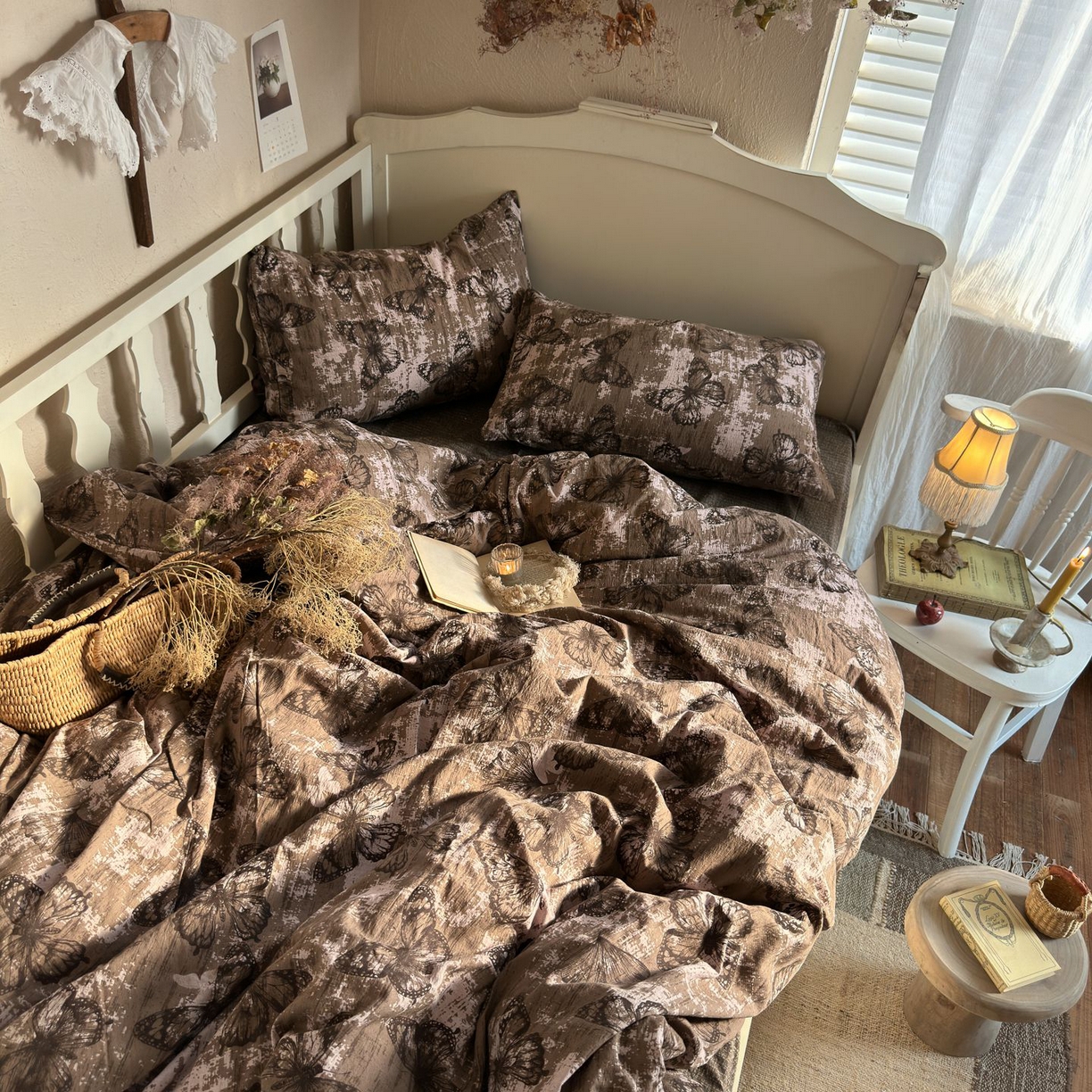 91家纺网 家纺一手货源 找家纺 初念 2025新款1亚麻复古诧季风系列皱皱纱提花四件套(提供买家秀） 诧季风-回忆蝶