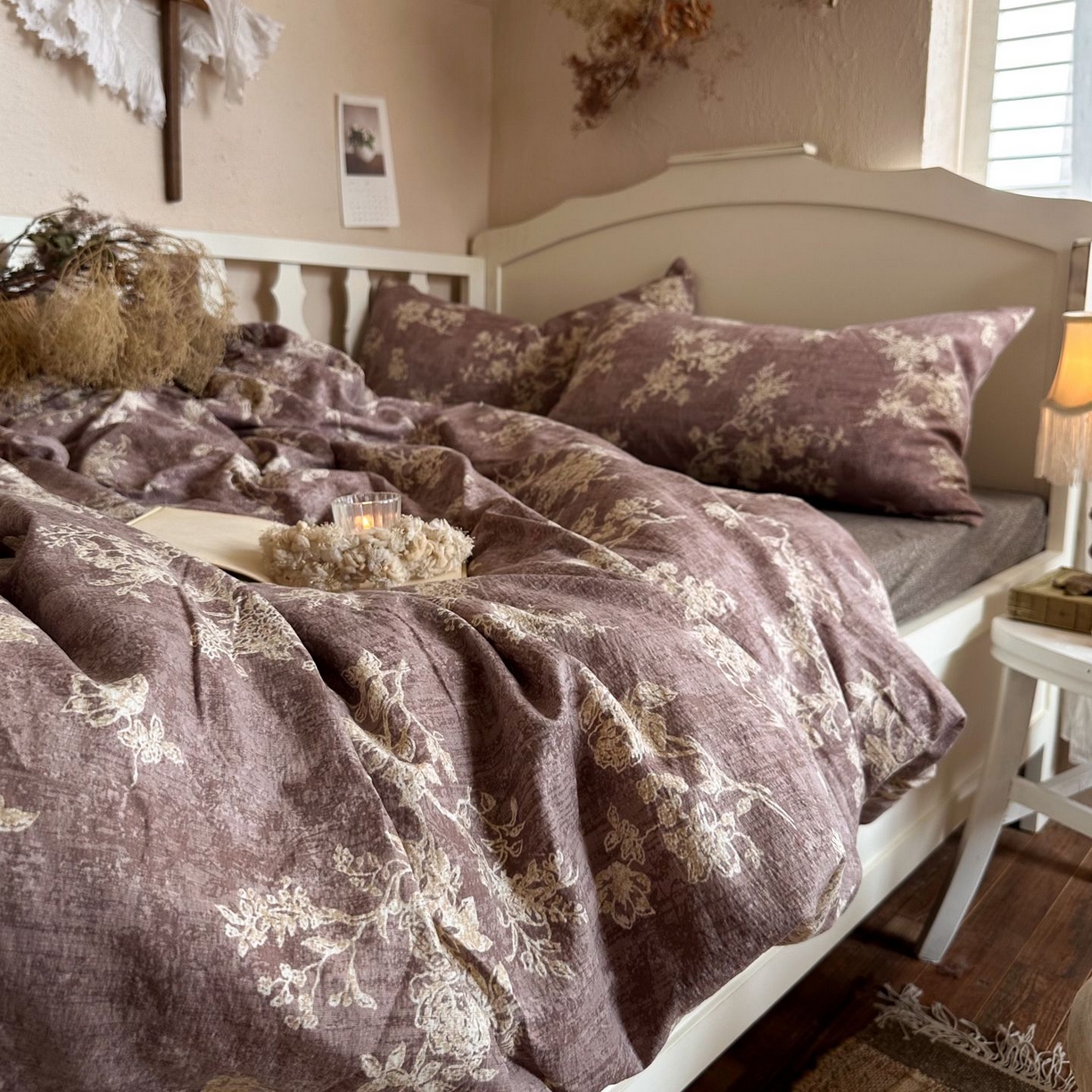 91家纺网 家纺一手货源 找家纺 初念 2025新款1亚麻复古诧季风系列皱皱纱提花四件套(提供买家秀） 诧季风-月华绣影