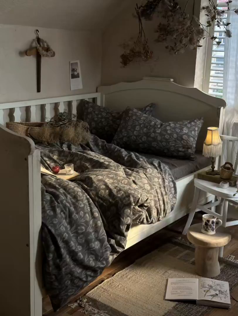 91家纺网 家纺一手货源 找家纺 （总）初念 2025新款1亚麻复古诧季风系列皱皱纱提花四件套(提供买家秀）