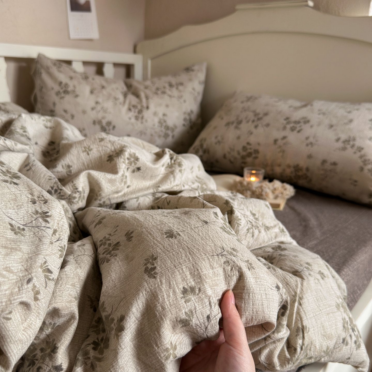 91家纺网 家纺一手货源 找家纺 初念 2025新款1亚麻复古诧季风系列皱皱纱提花四件套(提供买家秀） 诧季风-秋风萧瑟