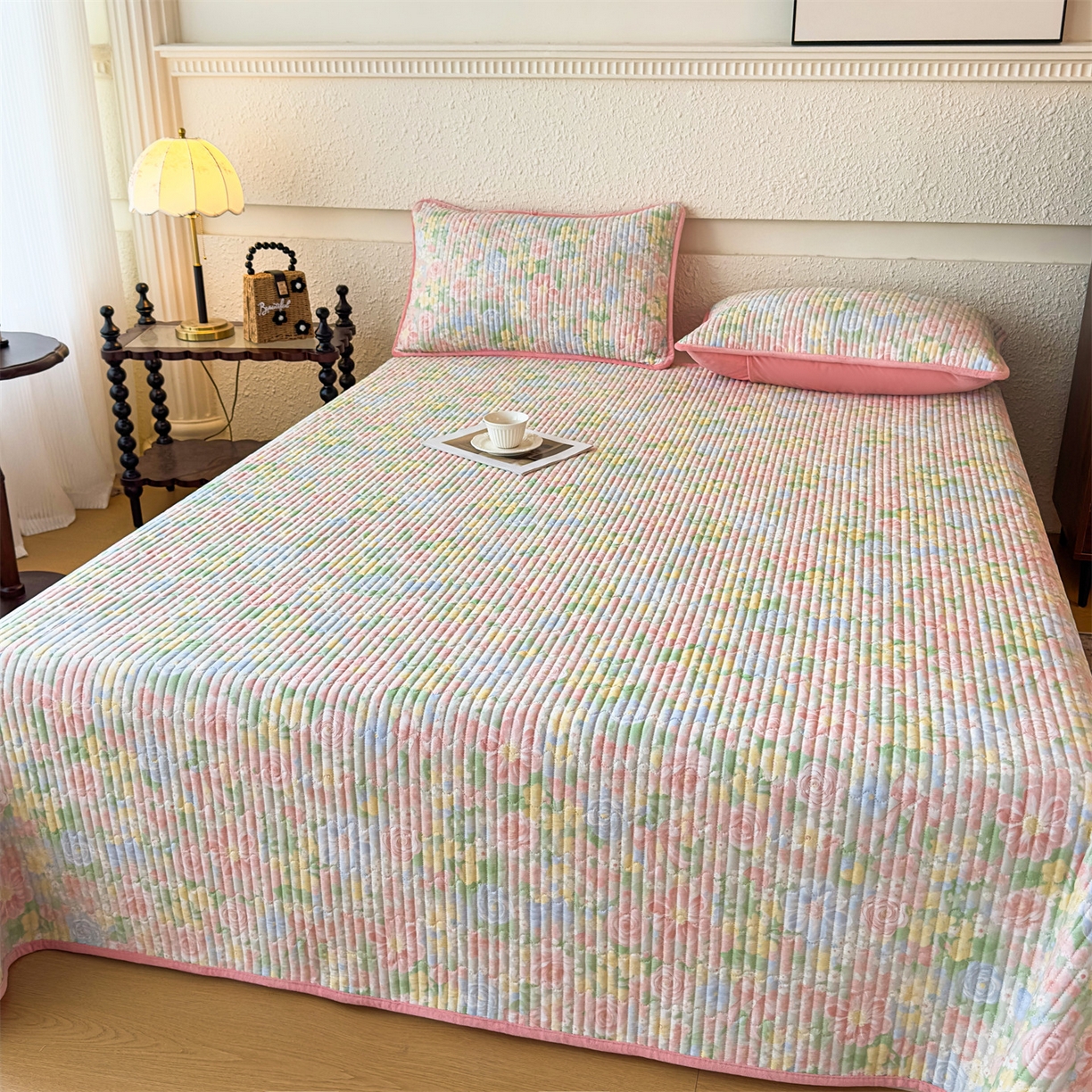 91家纺网 家纺一手货源 找家纺 恒爱家纺 2025新款全棉宝宝绒双拼床盖三件套 花容月貌-绿