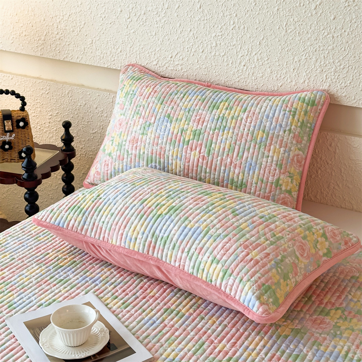 91家纺网 家纺一手货源 找家纺 恒爱家纺 2025新款全棉宝宝绒双拼床盖三件套 花容月貌-绿