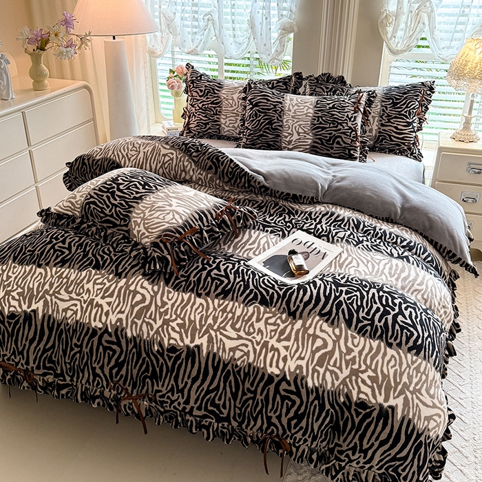 91家纺网 家纺一手货源 找家纺 韩约 2025新款韩式蝴蝶结牛奶绒床单款四件套 斑马纹