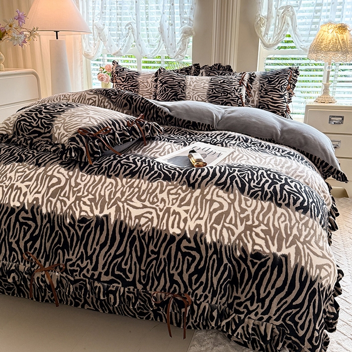 91家纺网 家纺一手货源 找家纺 韩约 2025新款韩式蝴蝶结牛奶绒床单款四件套 斑马纹