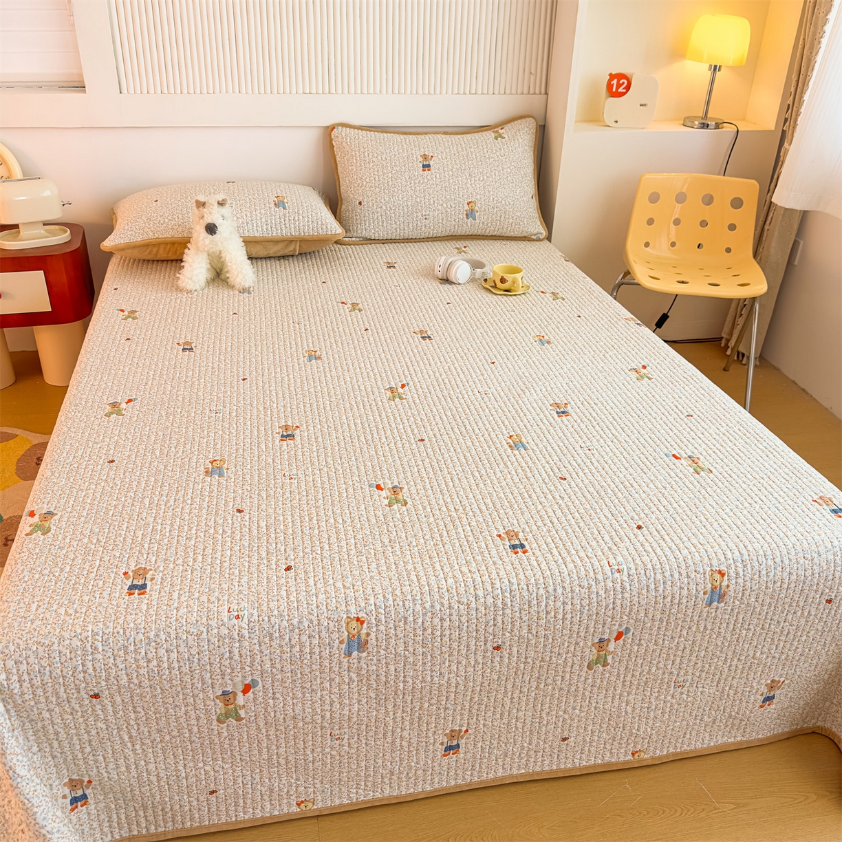 91家纺网 家纺一手货源 找家纺 恒爱家纺 2025新款全棉宝宝绒双拼床盖三件套 欢乐熊