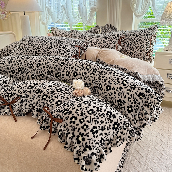 91家纺网 家纺一手货源 找家纺 韩约 2025新款韩式蝴蝶结牛奶绒床单款四件套 蝶花