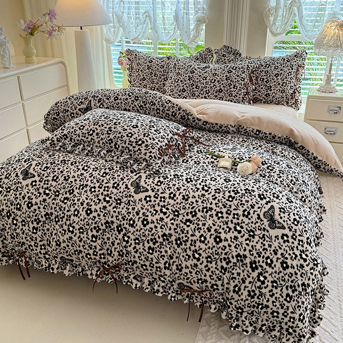 91家纺网 家纺一手货源 找家纺 韩约 2025新款韩式蝴蝶结牛奶绒床单款四件套 蝶花