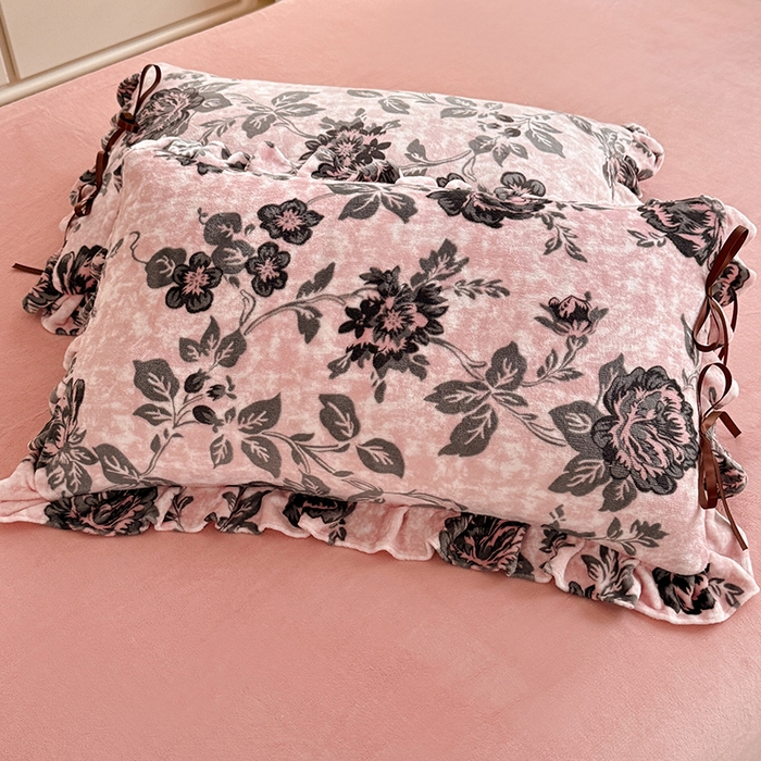 91家纺网 家纺一手货源 找家纺 韩约 2025新款韩式蝴蝶结牛奶绒床单款四件套 花枝韵