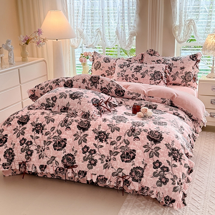 91家纺网 家纺一手货源 找家纺 韩约 2025新款韩式蝴蝶结牛奶绒床单款四件套 花枝韵