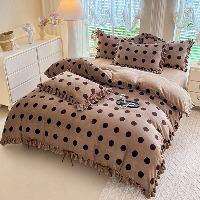 91家纺网 家纺一手货源 找家纺 韩约 2025新款韩式蝴蝶结牛奶绒床单款四件套 圆梦咖