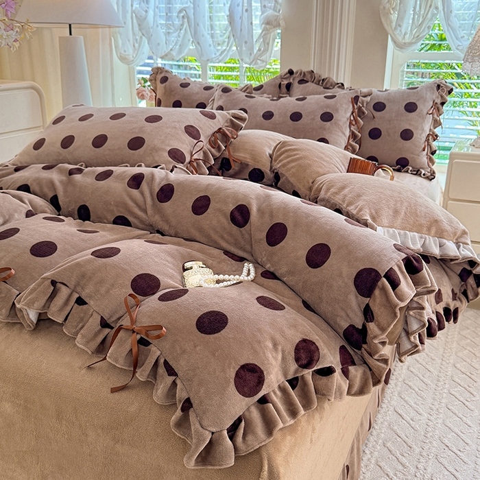 91家纺网 家纺一手货源 找家纺 韩约 2025新款韩式蝴蝶结牛奶绒床单款四件套 圆梦咖