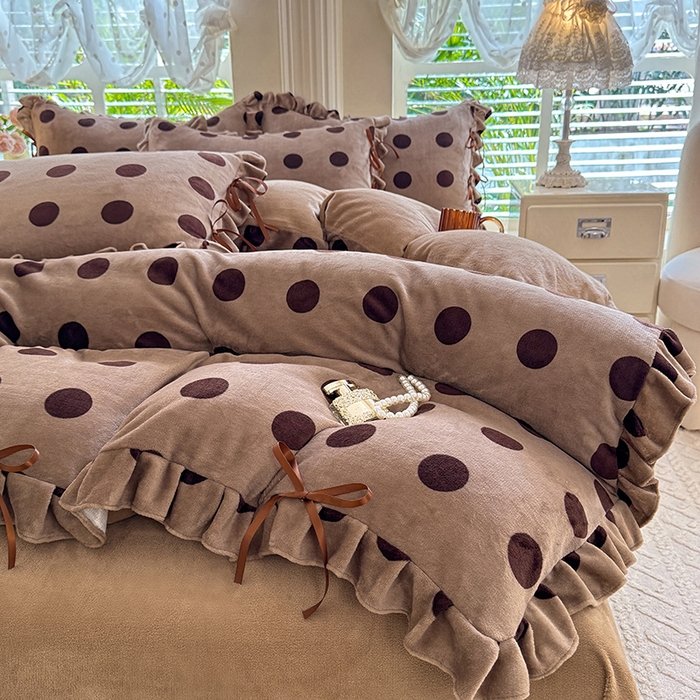 91家纺网 家纺一手货源 找家纺 韩约 2025新款韩式蝴蝶结牛奶绒床单款四件套 圆梦咖