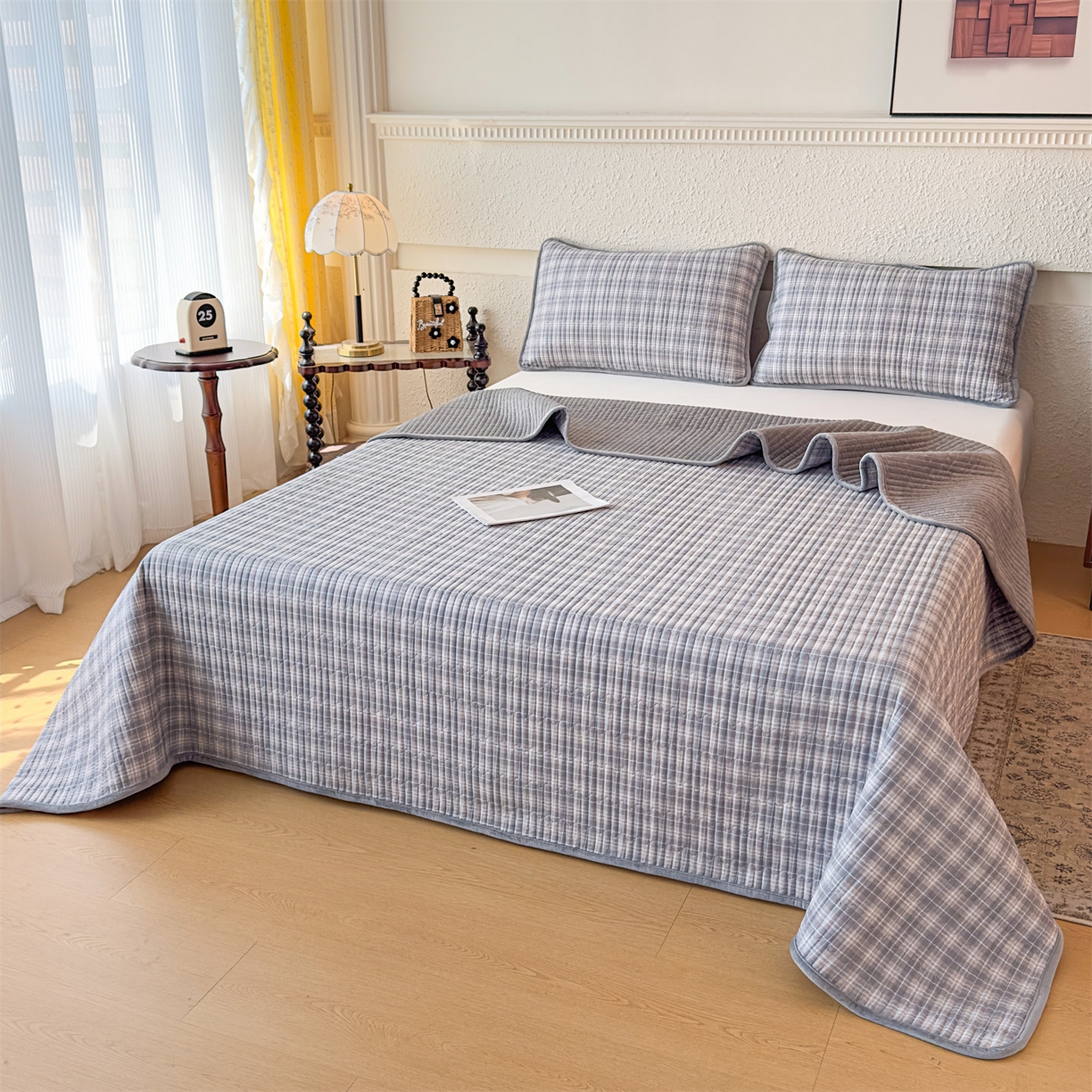 91家纺网 家纺一手货源 找家纺 恒爱家纺 2025新款全棉宝宝绒双拼床盖三件套 灰小格