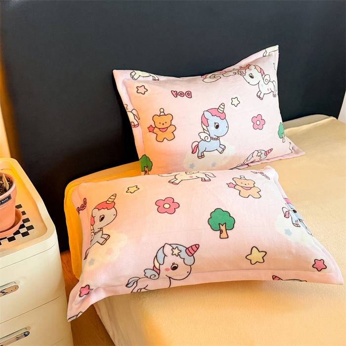 91家纺网 家纺一手货源 找家纺 艾特你 2025新款小清新高克重牛奶绒印花四件套 彩虹宝丽