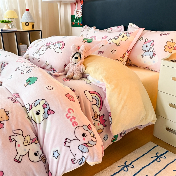 91家纺网 家纺一手货源 找家纺 艾特你 2025新款小清新高克重牛奶绒印花四件套 彩虹宝丽