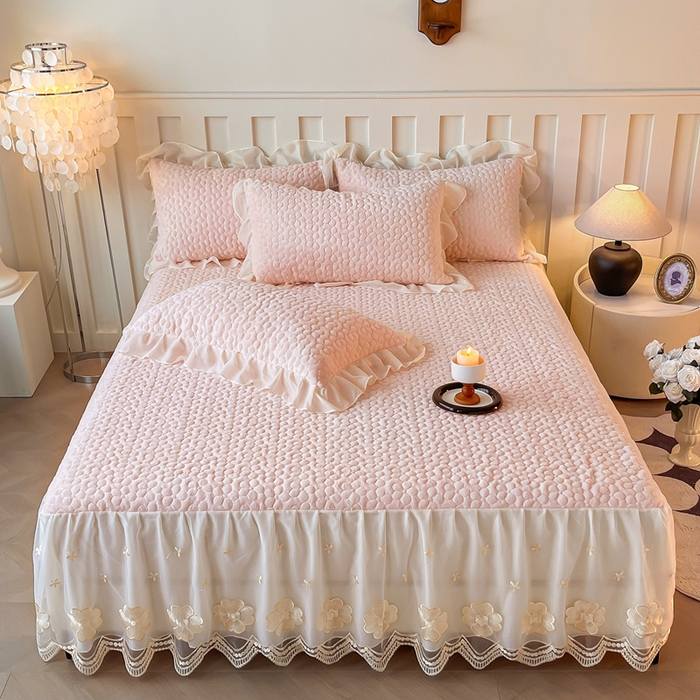 91家纺网 家纺一手货源 找家纺 （总）花香四季家纺 2025新款牛奶绒夹棉床裙款四件套-柏林小姐