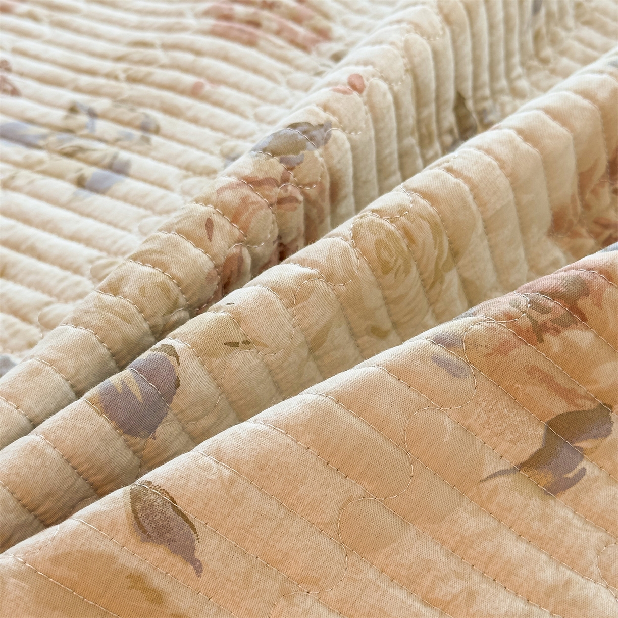 91家纺网 家纺一手货源 找家纺 恒爱家纺 2025新款全棉宝宝绒双拼床盖三件套 火树琪花