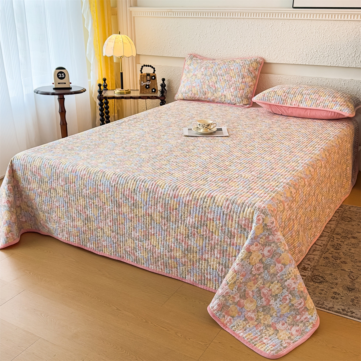 91家纺网 家纺一手货源 找家纺 恒爱家纺 2025新款全棉宝宝绒双拼床盖三件套 娇媚