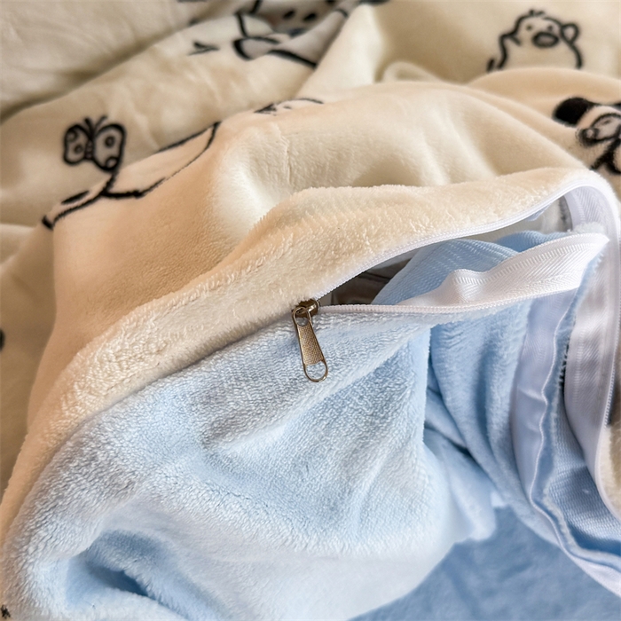 91家纺网 家纺一手货源 找家纺 艾特你 2025新款小清新高克重牛奶绒印花四件套 大耳狗