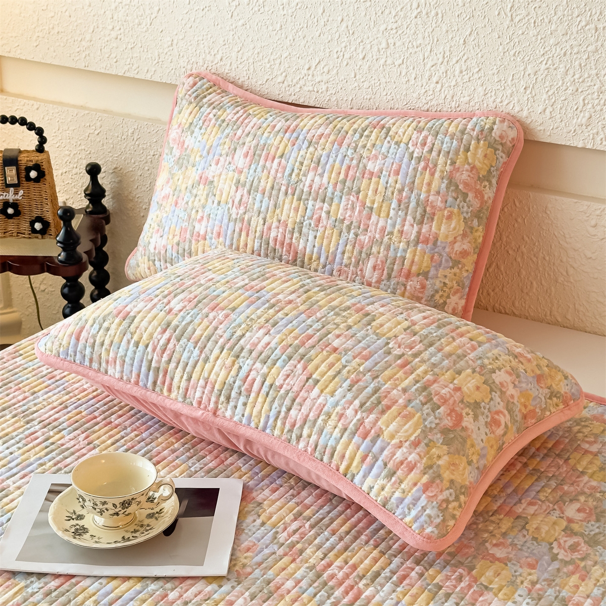 91家纺网 家纺一手货源 找家纺 恒爱家纺 2025新款全棉宝宝绒双拼床盖三件套 娇媚