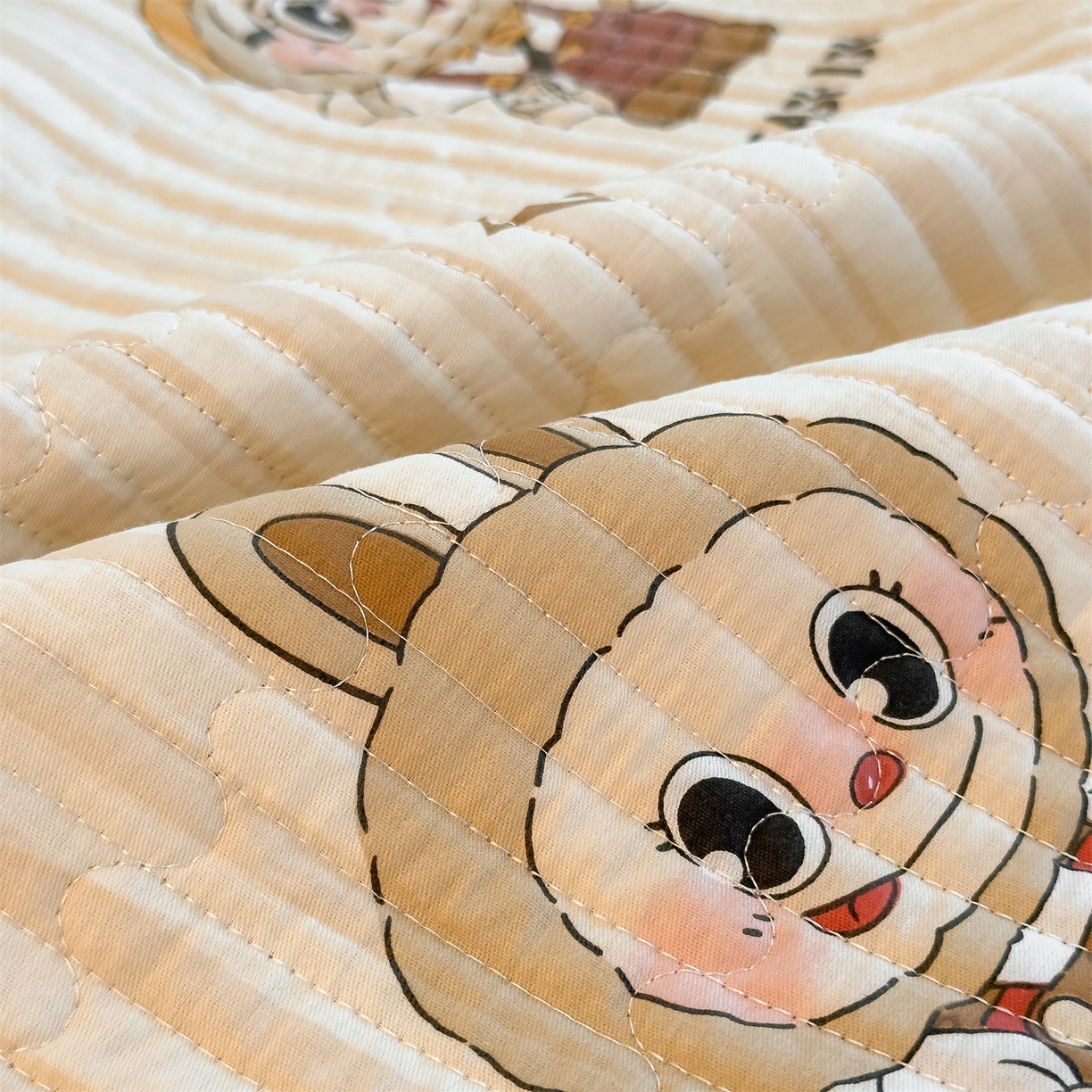 91家纺网 家纺一手货源 找家纺 恒爱家纺 2025新款全棉宝宝绒双拼床盖三件套 拉布布