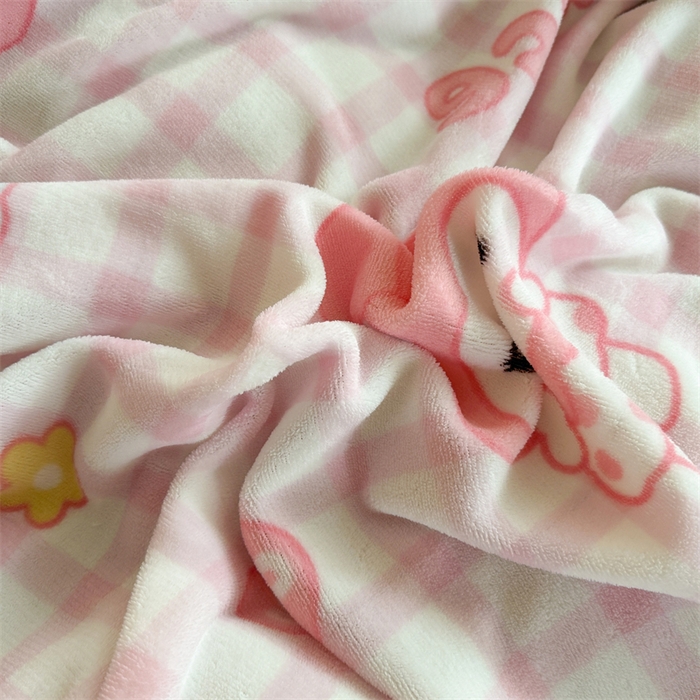 91家纺网 家纺一手货源 找家纺 艾特你 2025新款小清新高克重牛奶绒印花四件套 格子小美