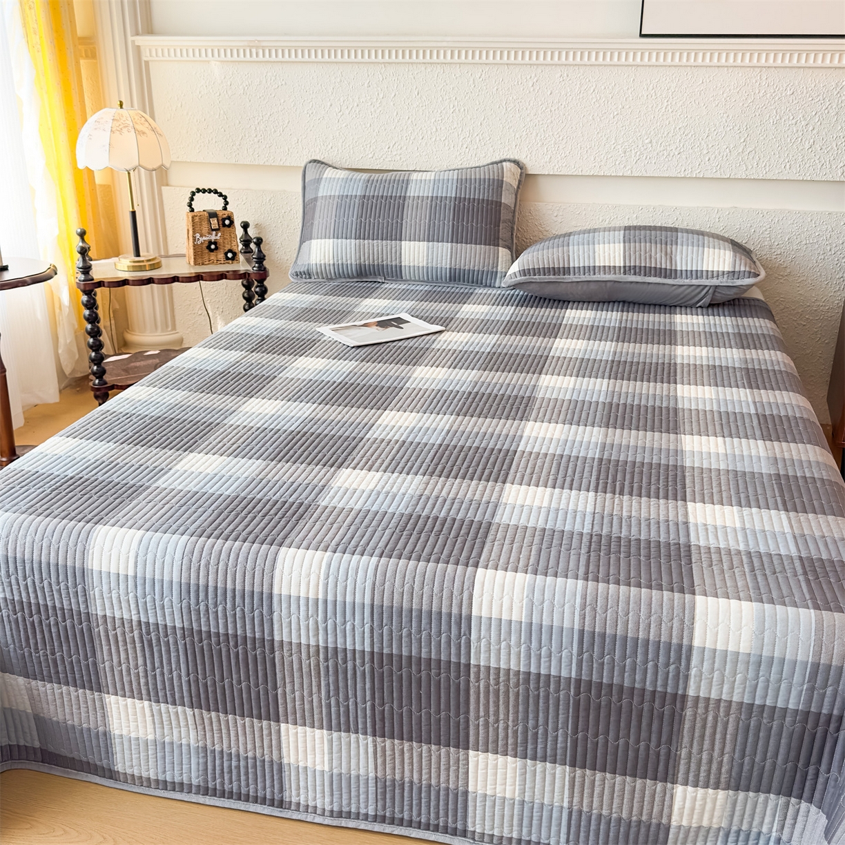 91家纺网 家纺一手货源 找家纺 恒爱家纺 2025新款全棉宝宝绒双拼床盖三件套 蓝灰大格