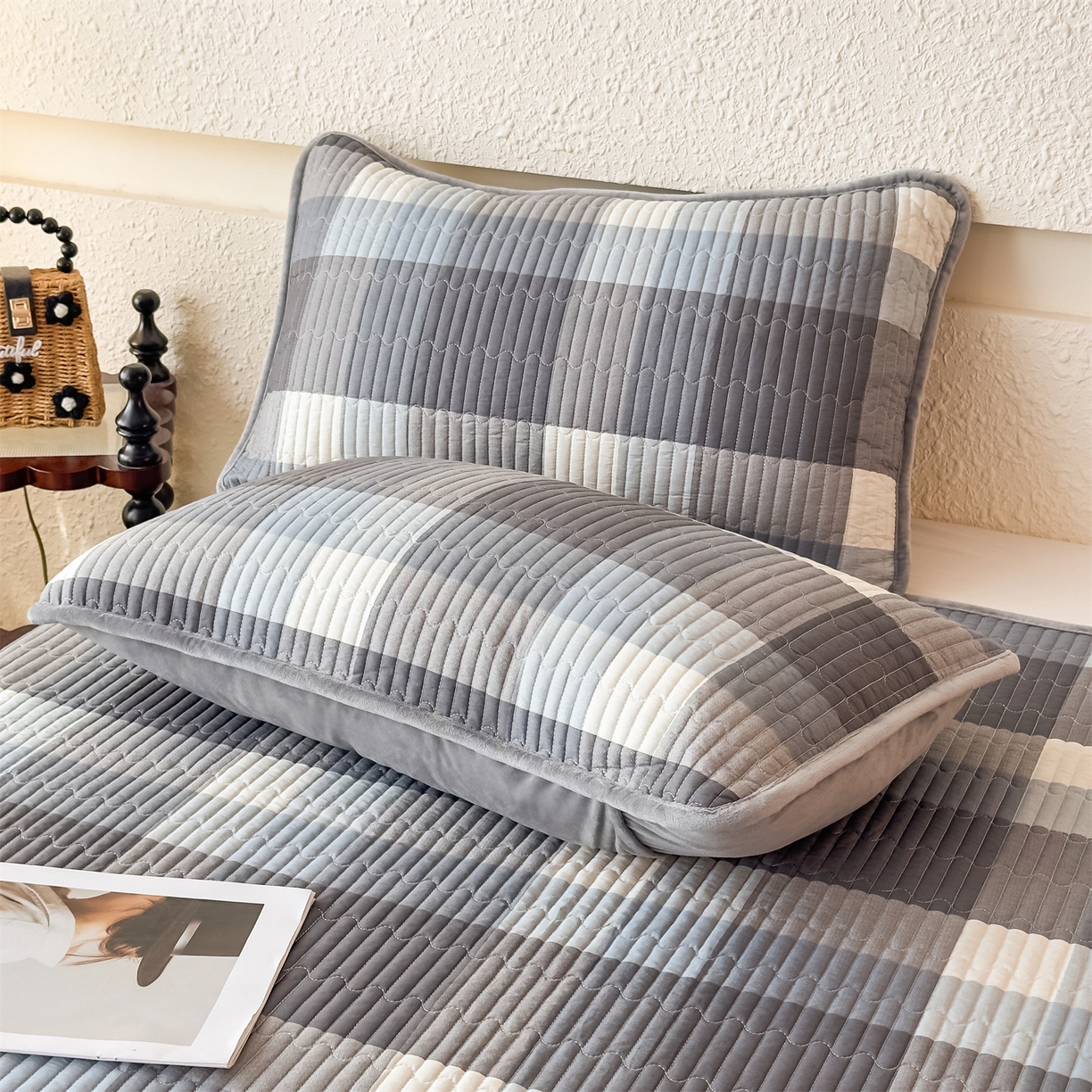 91家纺网 家纺一手货源 找家纺 恒爱家纺 2025新款全棉宝宝绒双拼床盖三件套 蓝灰大格