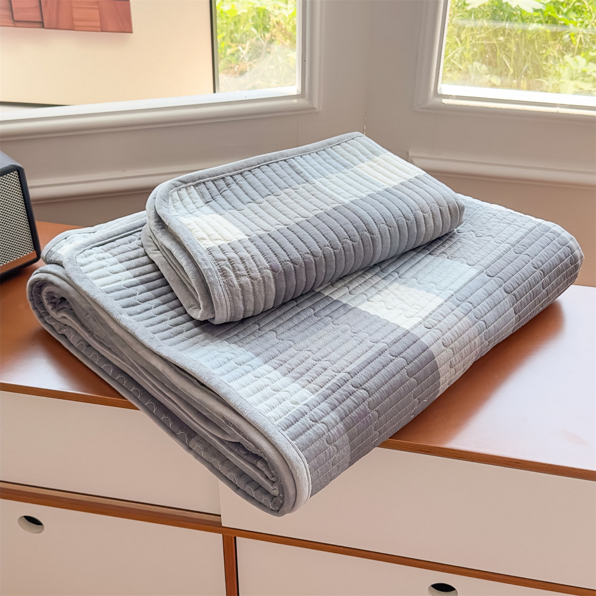 91家纺网 家纺一手货源 找家纺 恒爱家纺 2025新款全棉宝宝绒双拼床盖三件套 蓝灰大格