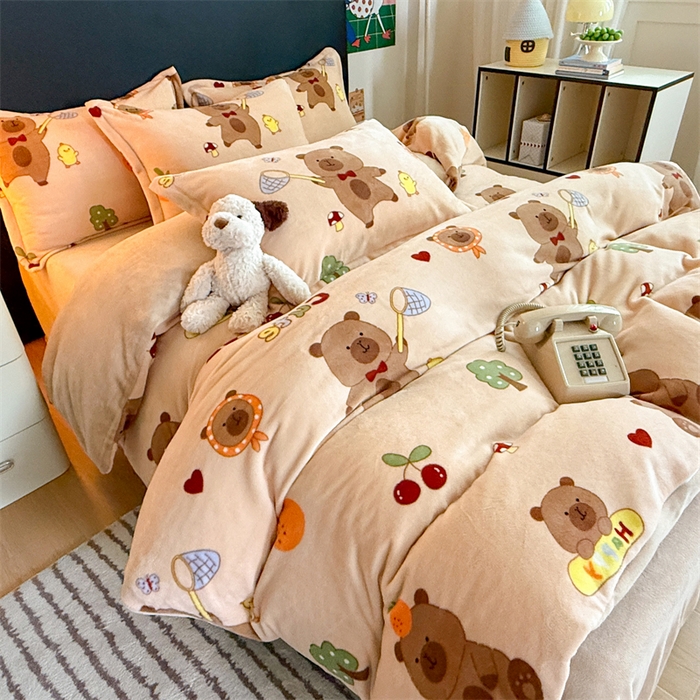 91家纺网 家纺一手货源 找家纺 艾特你 2025新款小清新高克重牛奶绒印花四件套 橘子卡皮