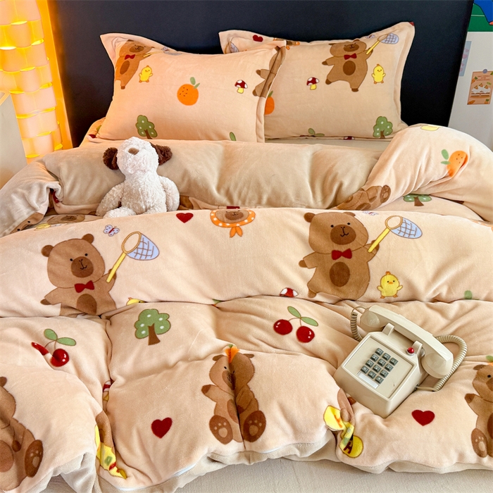 91家纺网 家纺一手货源 找家纺 艾特你 2025新款小清新高克重牛奶绒印花四件套 橘子卡皮