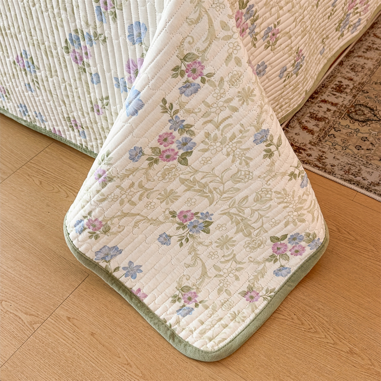 91家纺网 家纺一手货源 找家纺 恒爱家纺 2025新款全棉宝宝绒双拼床盖三件套 蓝香芥