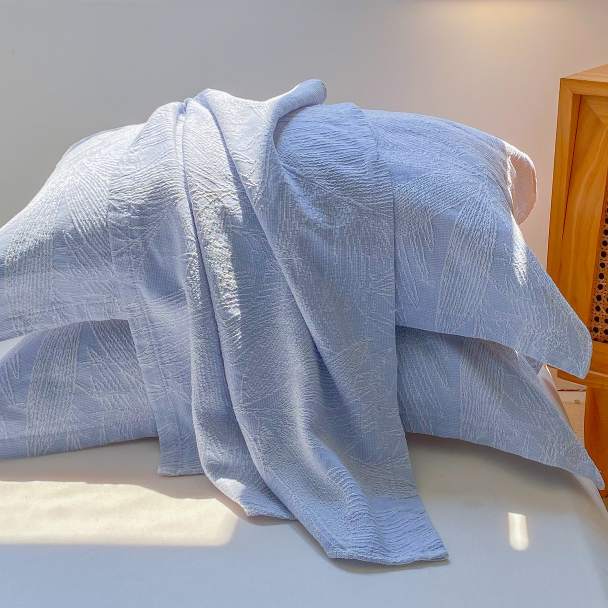 91家纺网 家纺一手货源 找家纺 美宜家 2025全棉提花枕巾100棉柔软吸汗枕头巾 锦上添花-兰 一只