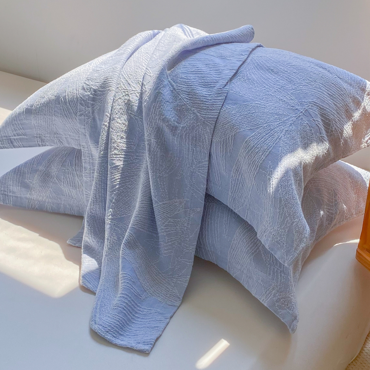 91家纺网 家纺一手货源 找家纺 美宜家 2025全棉提花枕巾100棉柔软吸汗枕头巾 锦上添花-兰 一只