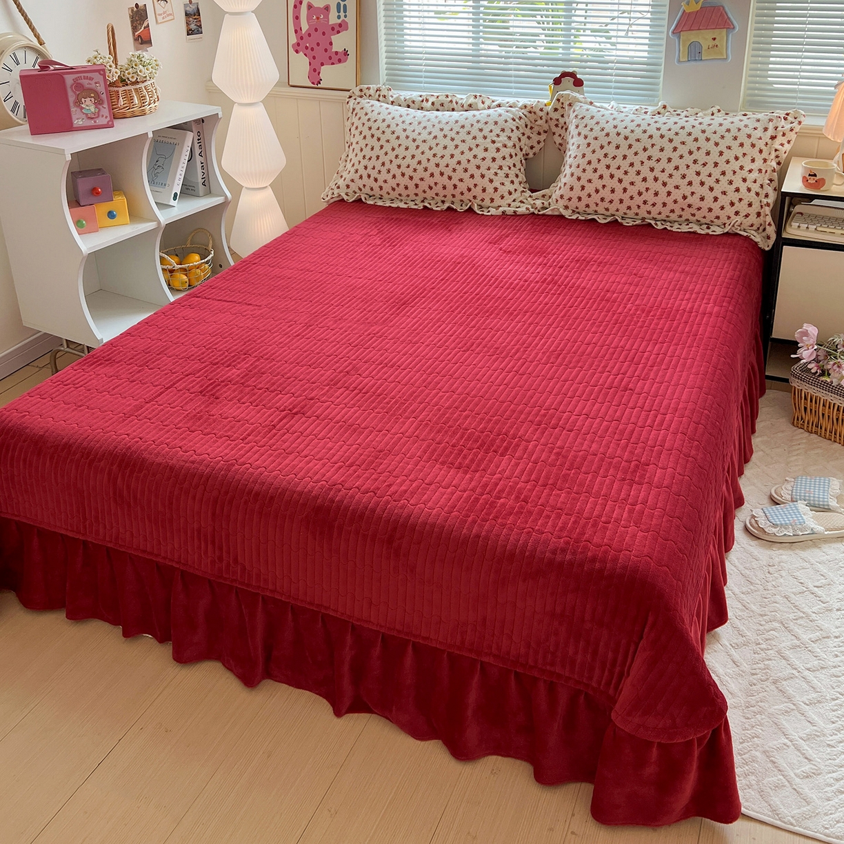 91家纺网 家纺一手货源 找家纺 富米莱（原臻工厂） 2025新款热卖舒适花边牛奶绒床盖床裙床单四件套 玫瑰的故事