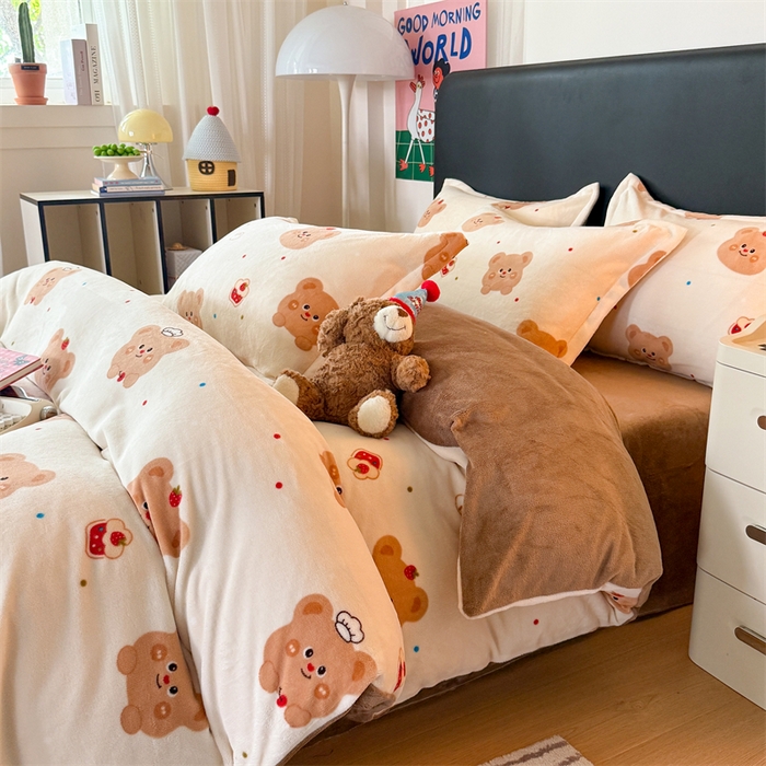 91家纺网 家纺一手货源 找家纺 艾特你 2025新款小清新高克重牛奶绒印花四件套 卡贝拉