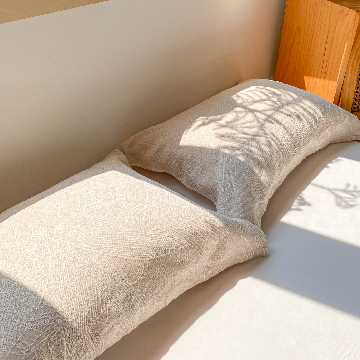 91家纺网 家纺一手货源 找家纺 美宜家 2025全棉提花枕巾100棉柔软吸汗枕头巾 锦上添花-原色 一只