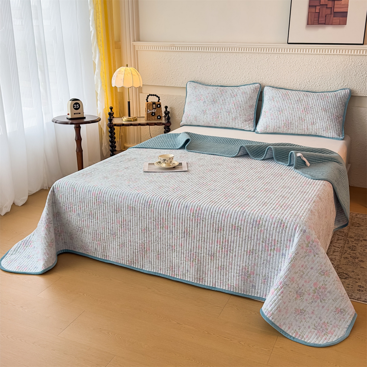 91家纺网 家纺一手货源 找家纺 恒爱家纺 2025新款全棉宝宝绒双拼床盖三件套 蓝雪花