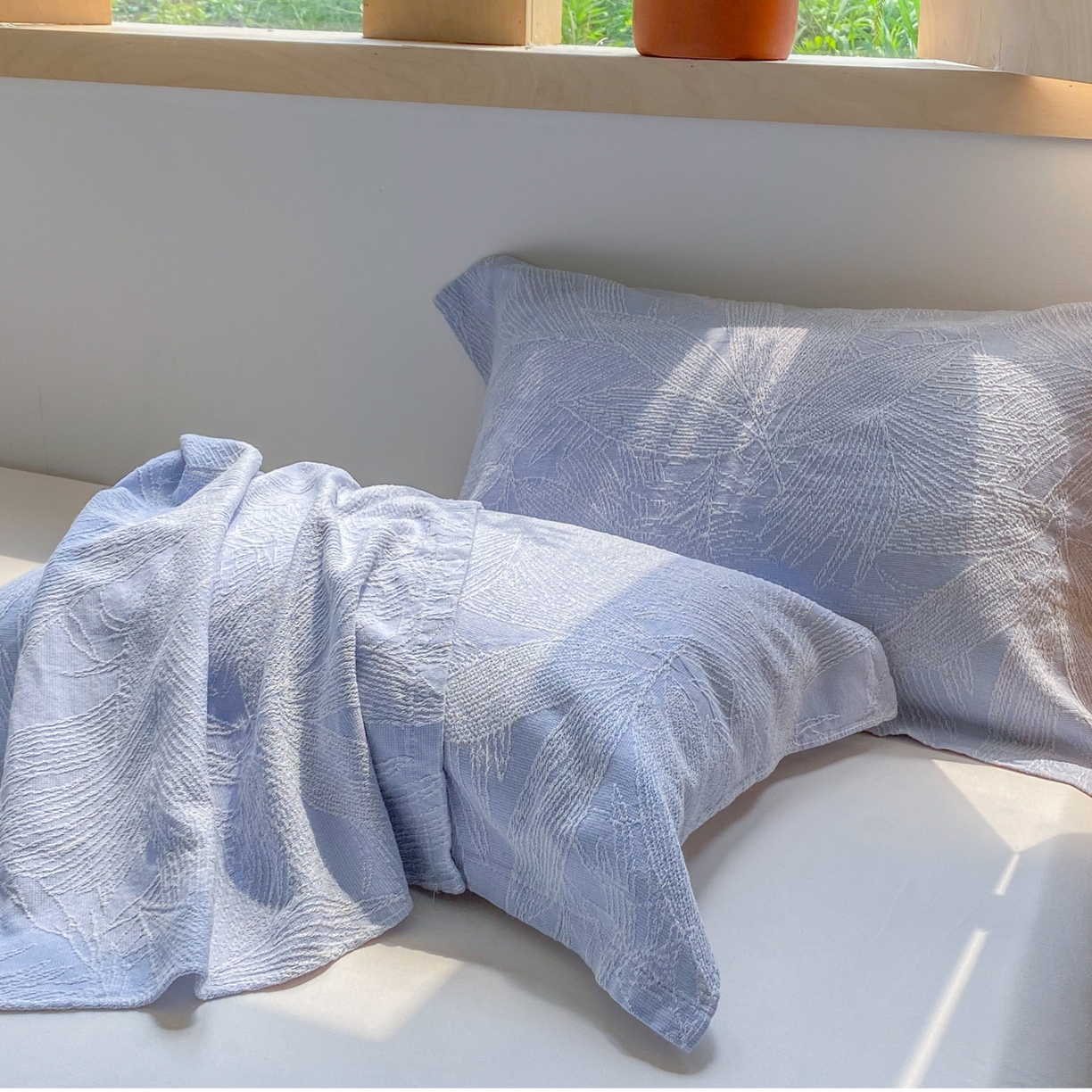 91家纺网 家纺一手货源 找家纺 美宜家 2025全棉提花枕巾100棉柔软吸汗枕头巾 锦上添花-兰 一对