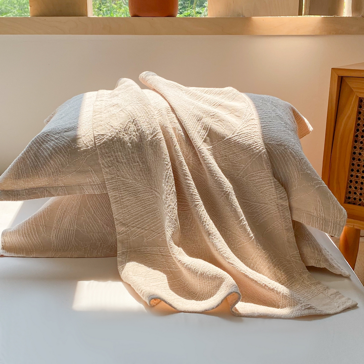 91家纺网 家纺一手货源 找家纺 美宜家 2025全棉提花枕巾100棉柔软吸汗枕头巾 锦上添花-原色 一对