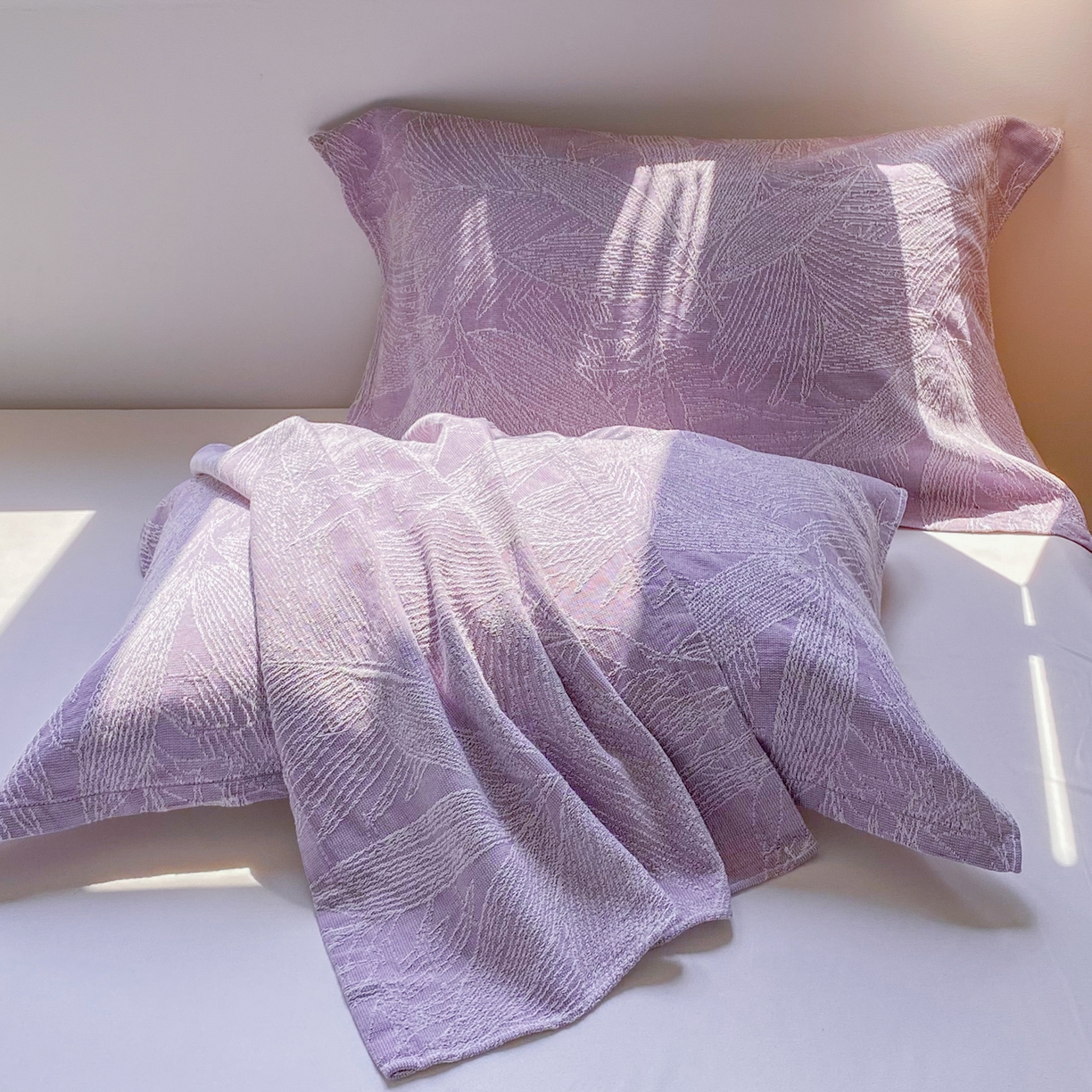 91家纺网 家纺一手货源 找家纺 美宜家 2025全棉提花枕巾100棉柔软吸汗枕头巾 锦上添花-紫 一对