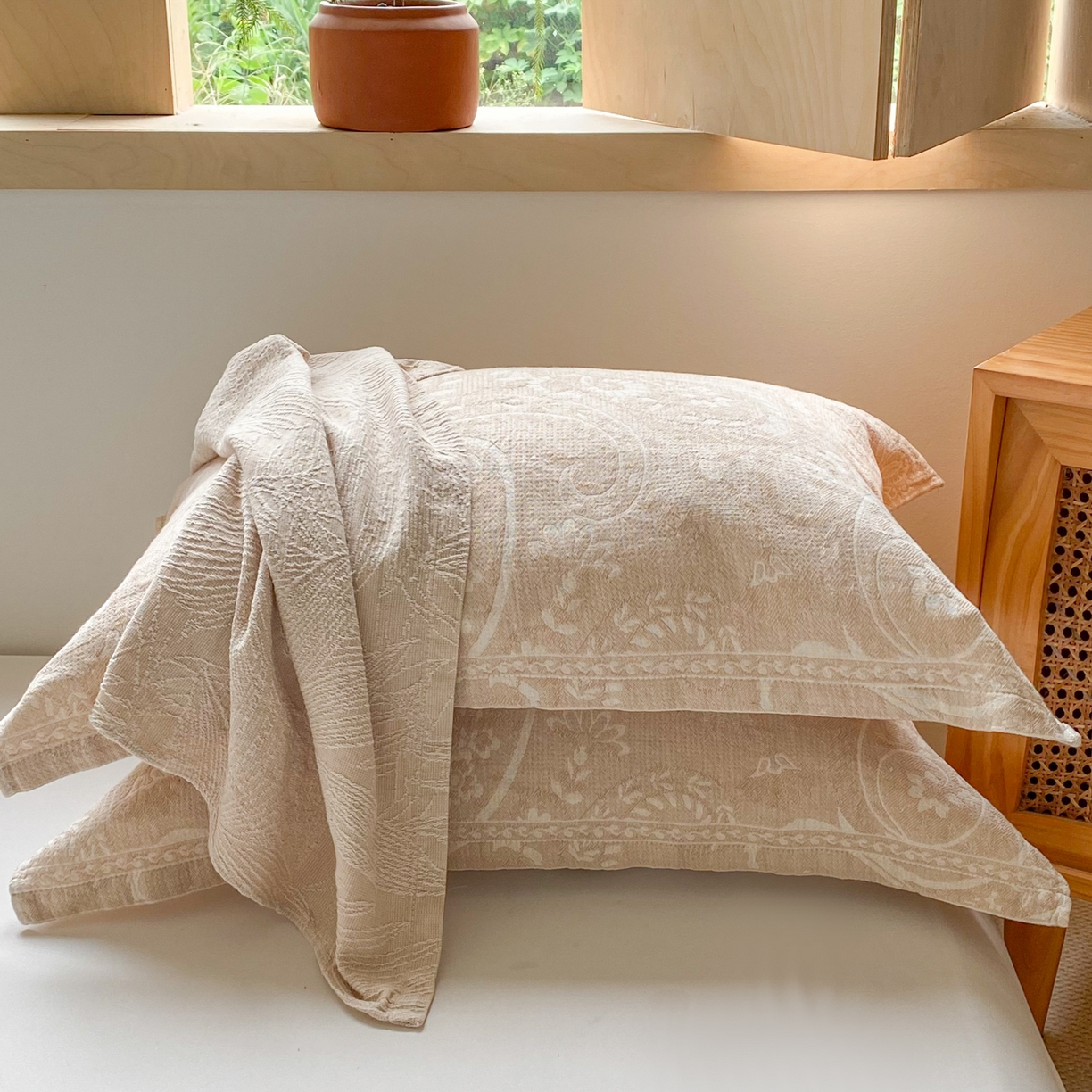 91家纺网 家纺一手货源 找家纺 美宜家 2025全棉提花枕巾100棉柔软吸汗枕头巾 年华 一对