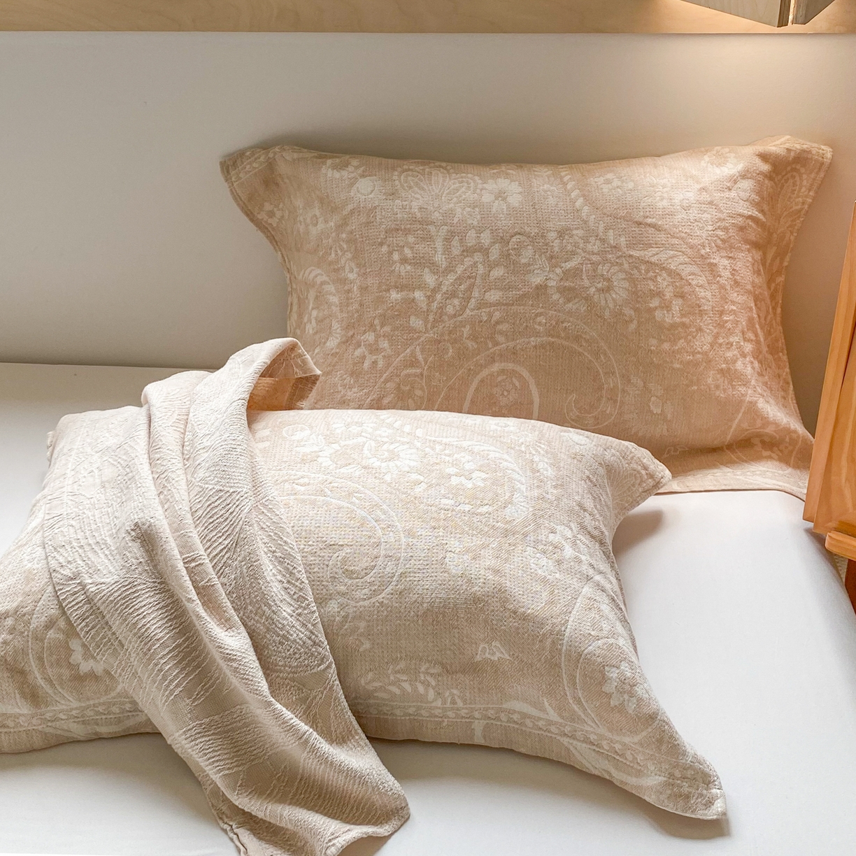 91家纺网 家纺一手货源 找家纺 美宜家 2025全棉提花枕巾100棉柔软吸汗枕头巾 年华 一对