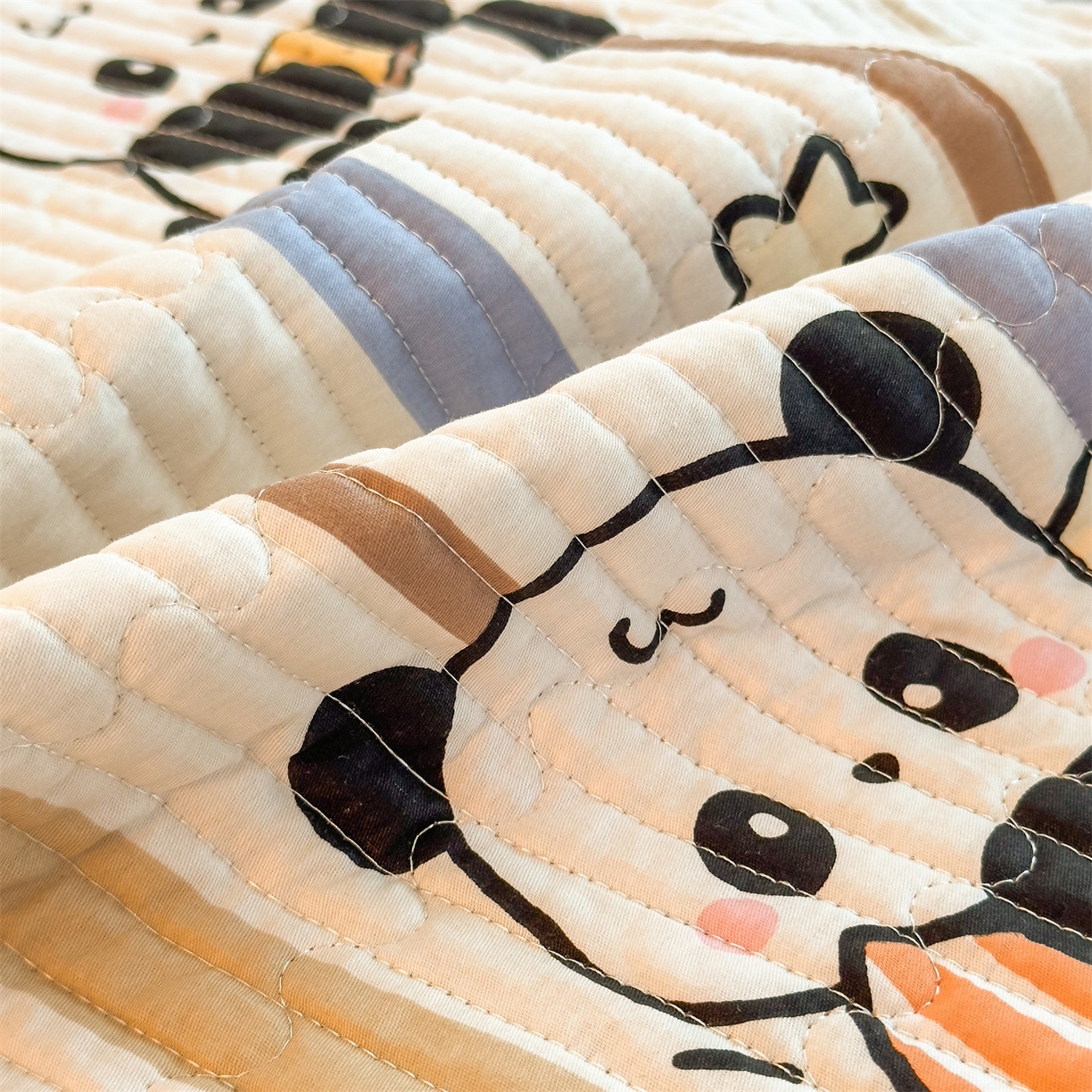 91家纺网 家纺一手货源 找家纺 恒爱家纺 2025新款全棉宝宝绒双拼床盖三件套 萌宠卫士