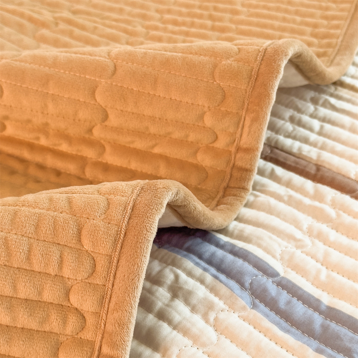 91家纺网 家纺一手货源 找家纺 恒爱家纺 2025新款全棉宝宝绒双拼床盖三件套 萌宠卫士