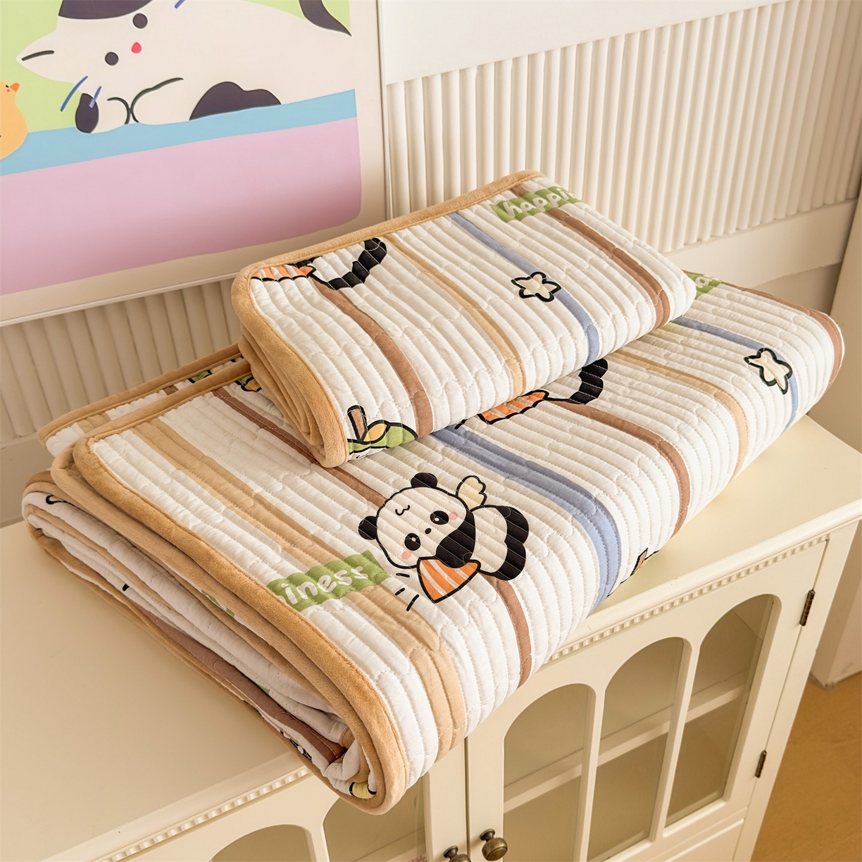 91家纺网 家纺一手货源 找家纺 恒爱家纺 2025新款全棉宝宝绒双拼床盖三件套 萌宠卫士