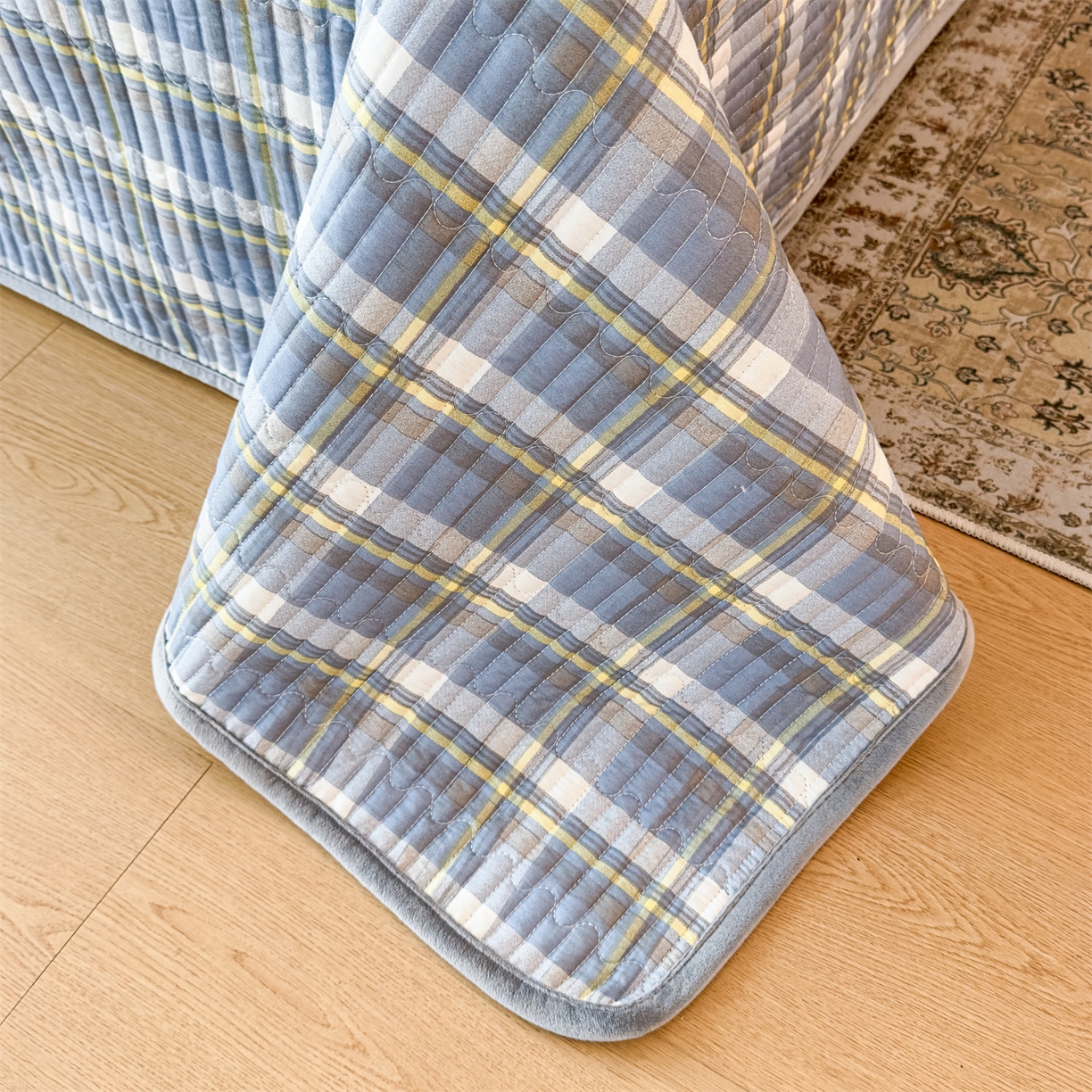 91家纺网 家纺一手货源 找家纺 恒爱家纺 2025新款全棉宝宝绒双拼床盖三件套 莫尼-蓝