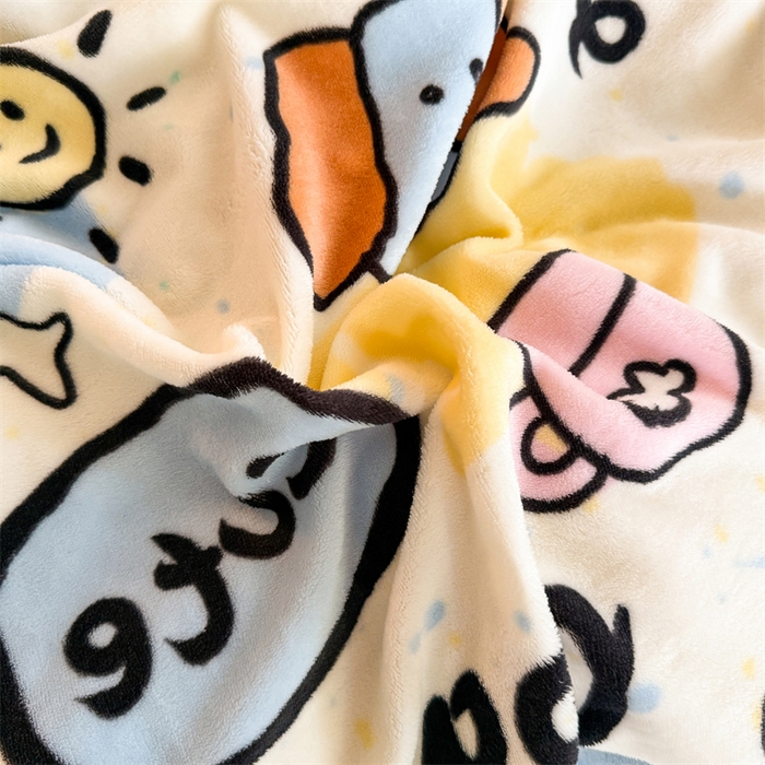 91家纺网 家纺一手货源 找家纺 艾特你 2025新款小清新高克重牛奶绒印花四件套 七彩乐园