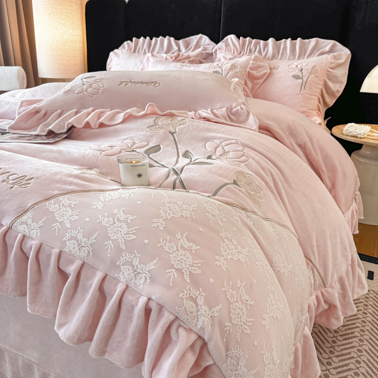 91家纺网 家纺一手货源 找家纺 （总）民新家纺 2025新款牛奶绒刺绣花边四件套-挚爱