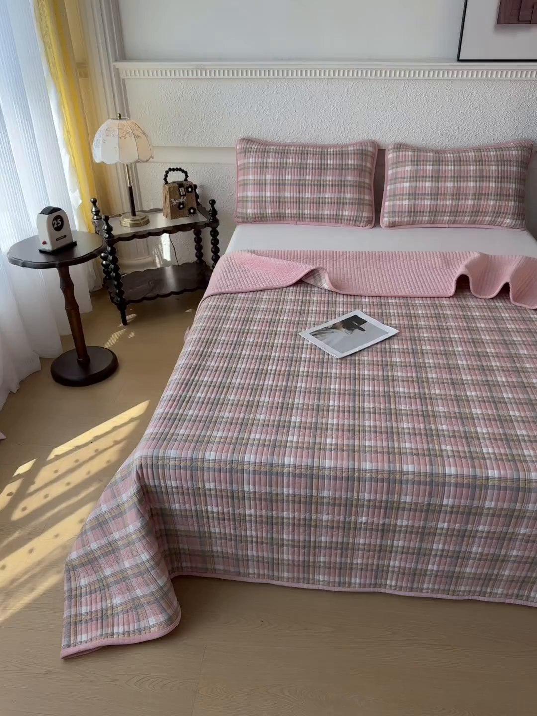 91家纺网 家纺一手货源 找家纺 恒爱家纺 2025新款全棉宝宝绒双拼床盖三件套 莫尼-玉